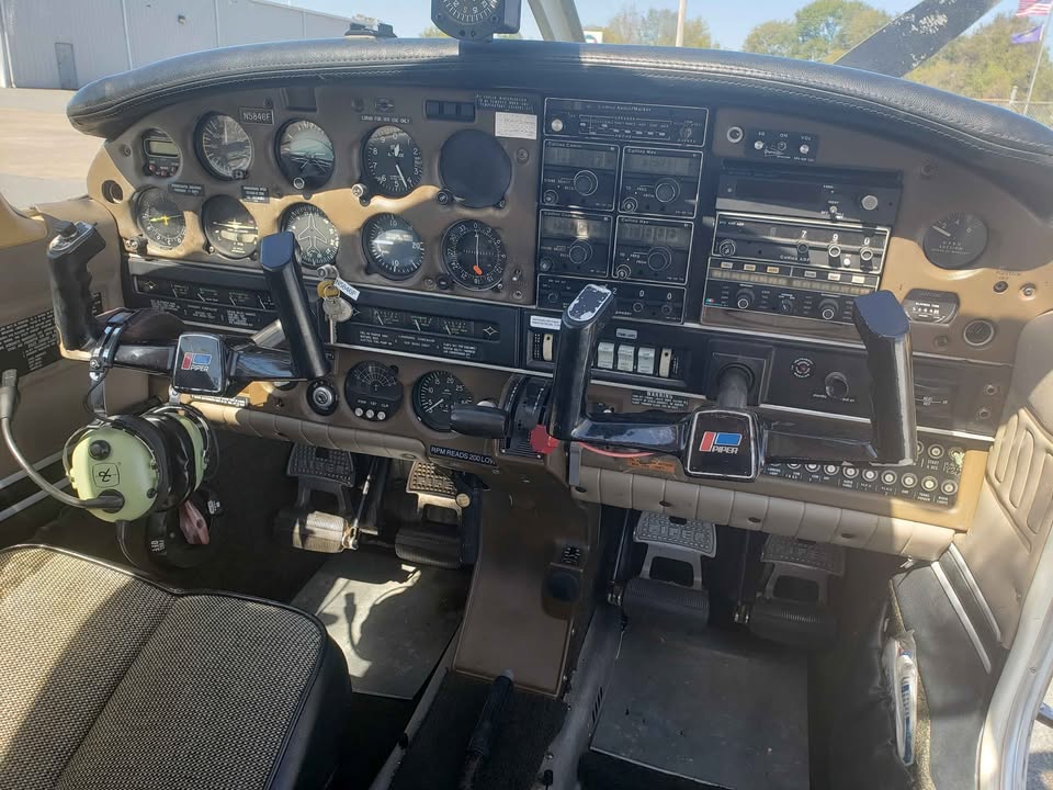 1976 Piper PA28-181 Archer II, photo 8