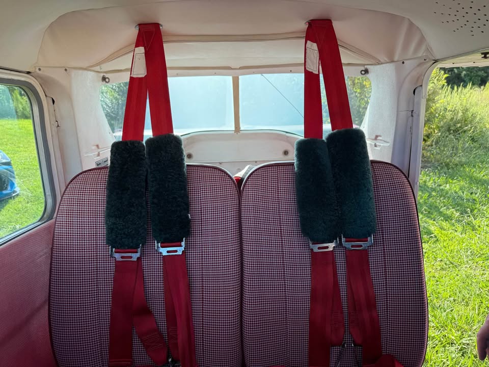 1968 Cessna 150J, photo 2