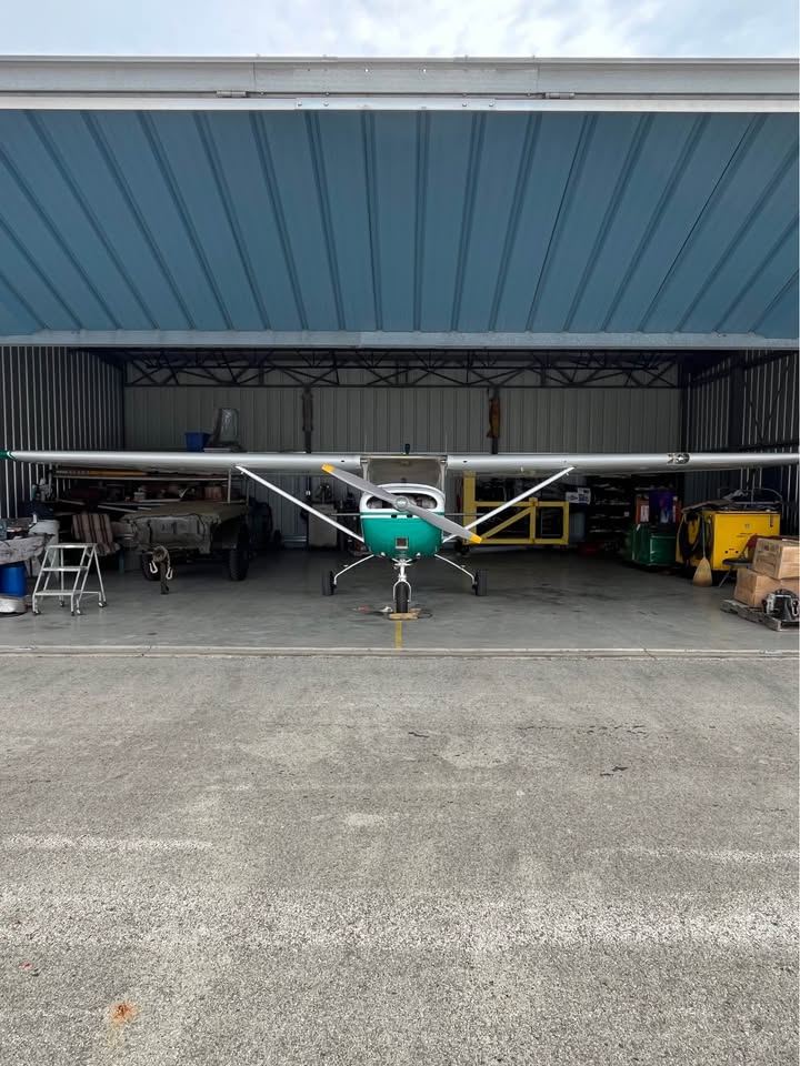 1959 Cessna 150, photo 2