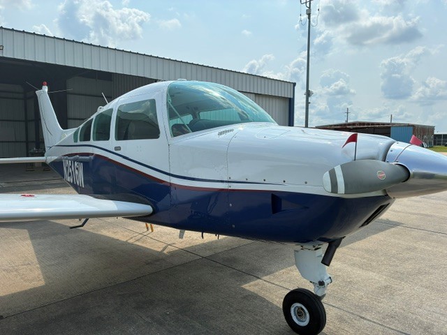 1973 Beechcraft Sierra 200 B24R, photo 2