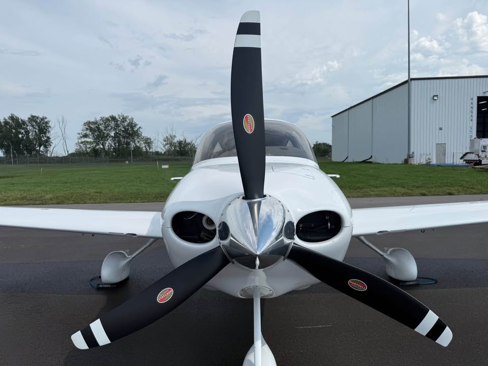 2002 Cirrus SR20, photo 4