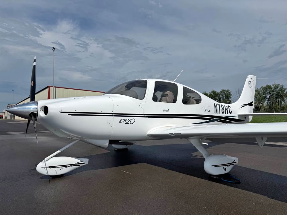 2002 Cirrus SR20, photo 1