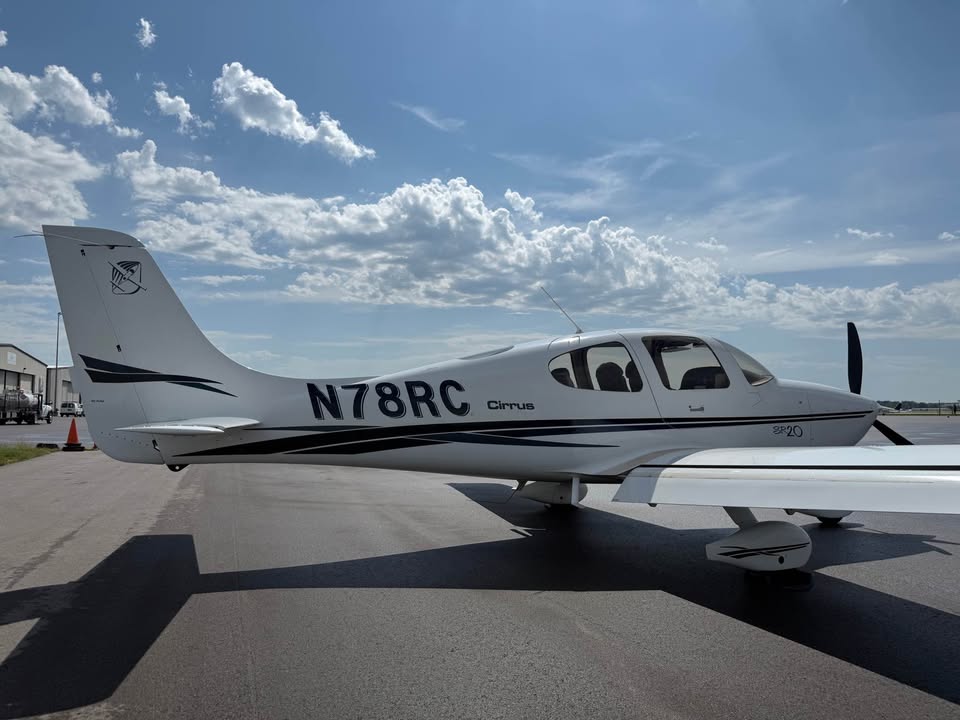 2002 Cirrus SR20, photo 2