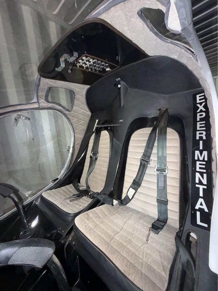 helicopter Rotorway 162 F, photo 6