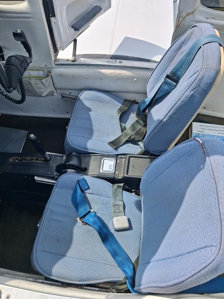 1981 Piper PA38-112, photo 8
