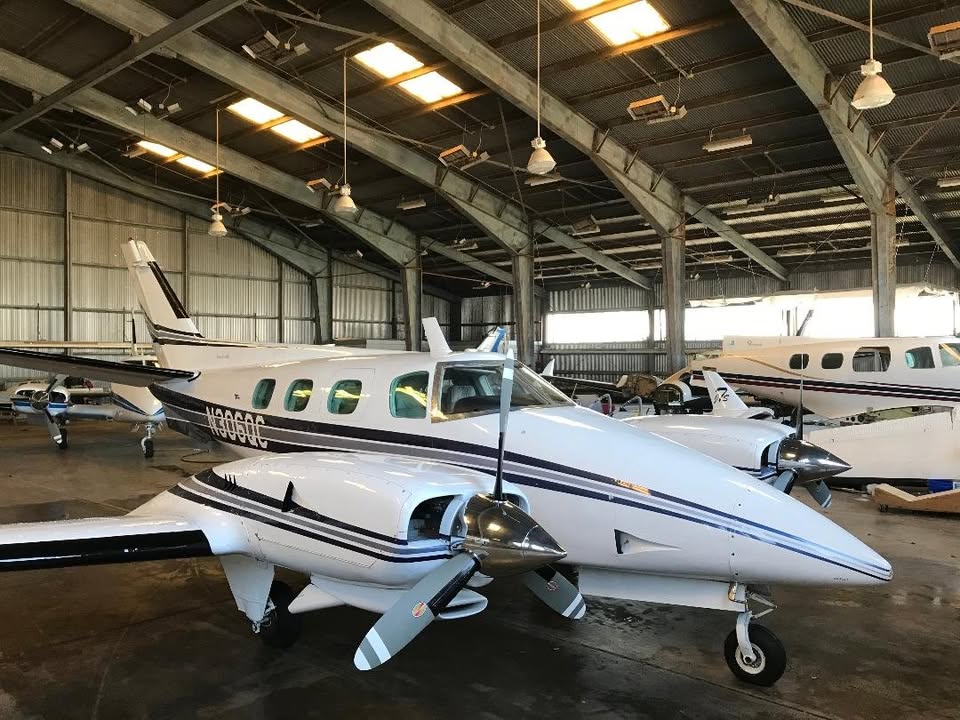 1972 Beechcraft duke, photo 2