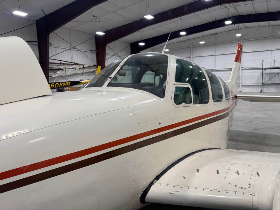 1964 Beechcraft Baron, photo 5