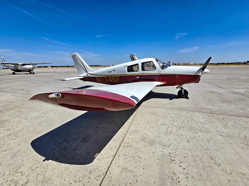 1977 Piper PA 28-140 Cruiser, photo 1