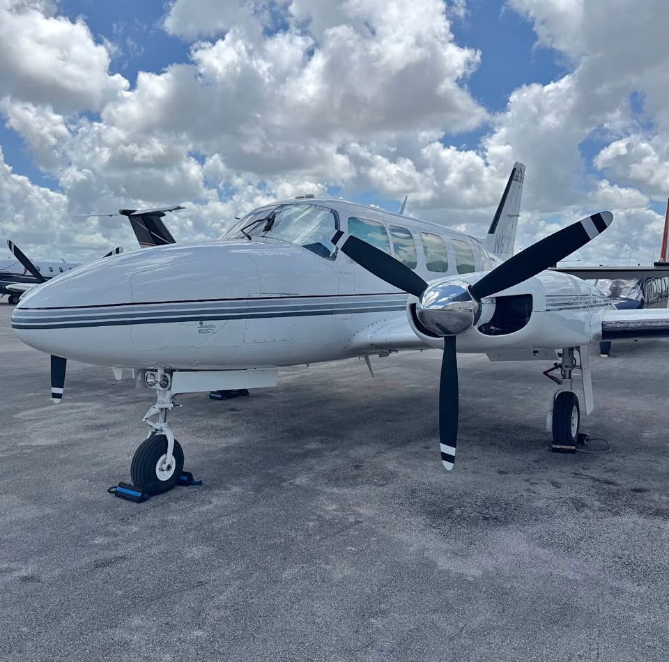 1978 Piper PA-31-350 chieftain, photo 1