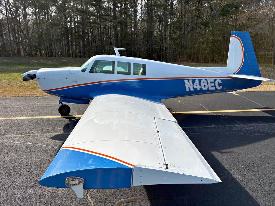 1975 Mooney m20F, photo 1
