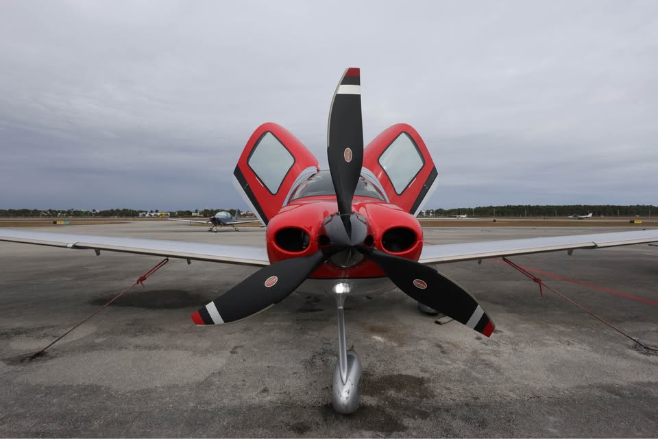 2015 Cirrus SR22T, photo 11