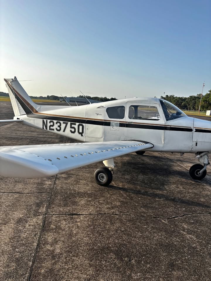 1963 TAA Beechcraft Musketeer B23 - Garmin Autopilot, photo 1