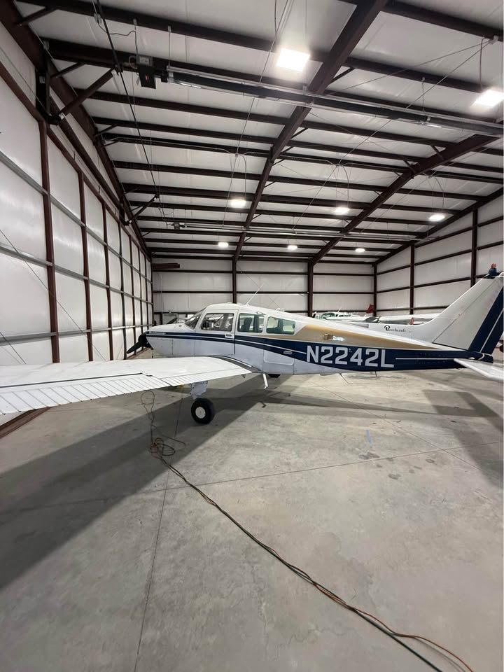 1976 Beechcraft Sundowner C23, photo 2