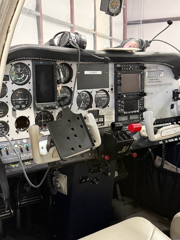 1976 Beechcraft Sundowner C23, photo 5
