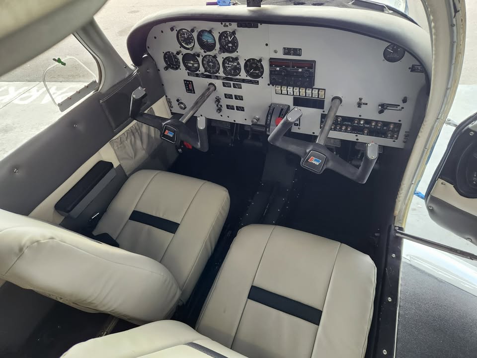 1989 Piper Pa28-161 20 Hrs Since New, photo 7