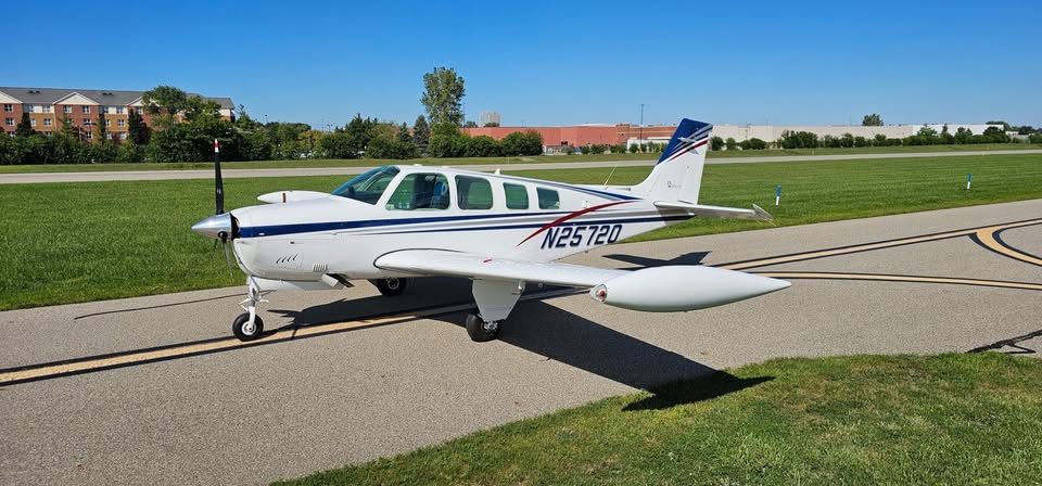 1973 Beechcraft Bonanza A36, photo 2