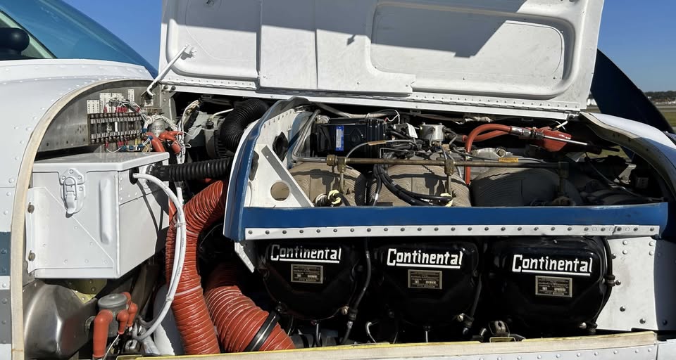 1991 Beechcraft Bonanza F33A, photo 4