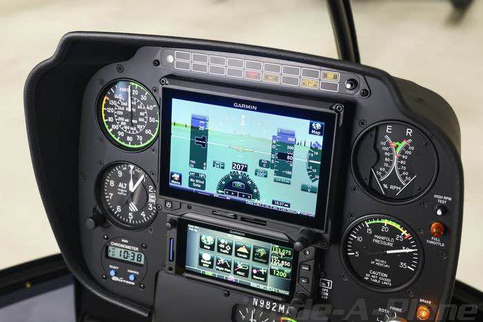 2026 Robinson Helicopter Company R44, photo 2