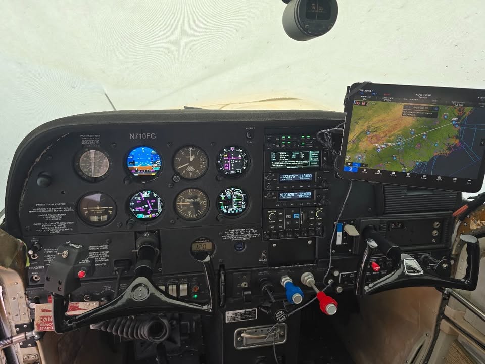 1971 Cessna cardinal 177rg, photo 2