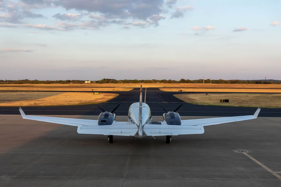 1985 Beechcraft baron 58, photo 4