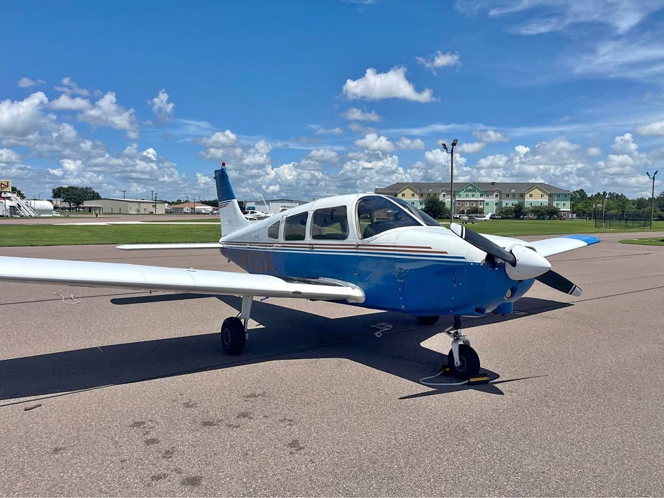 1974 Piper Warrior, photo 1