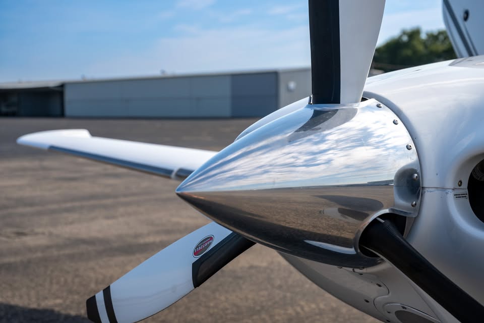 2006 Cirrus SR22, photo 10