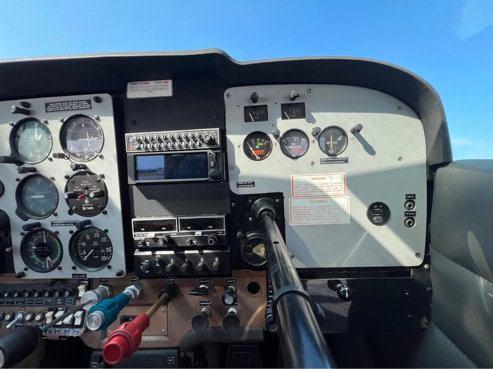 1972 Cessna skyhawk 172l, photo 7