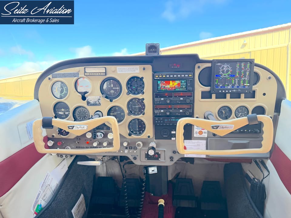 1964 Cessna 172E 180 HP - Factory New, photo 11