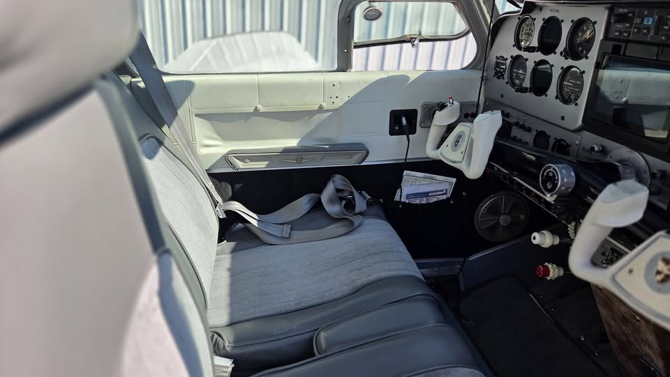 1963 Beechcraft P35 Bonanza - low time, Garmin panel, photo 6