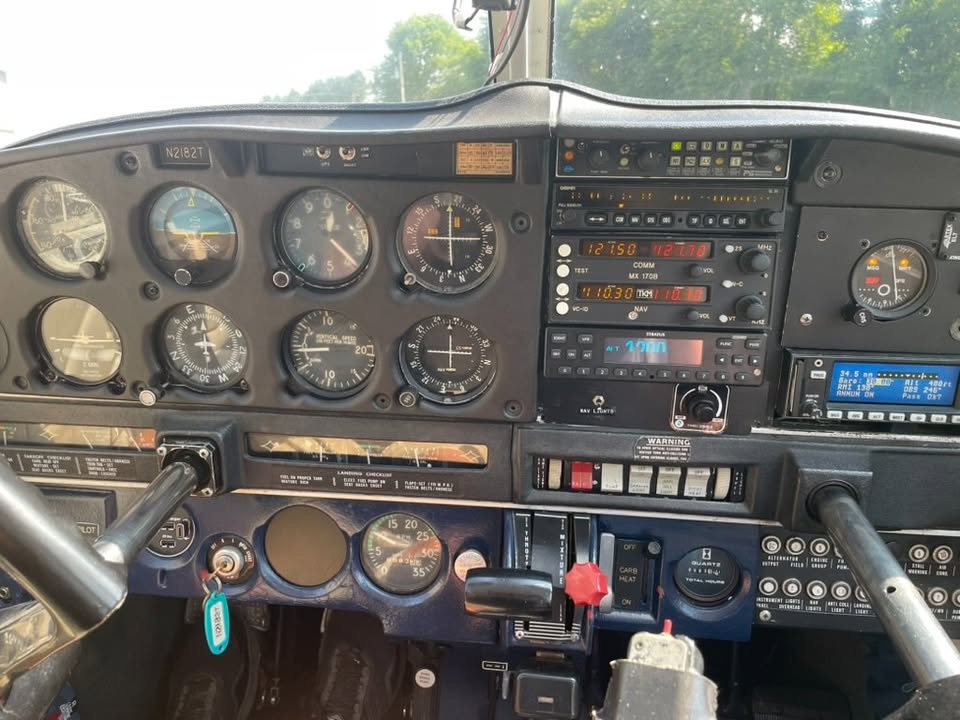 1972 Piper PA-28-180 Cherokee, photo 5