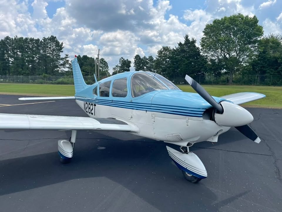 1972 Piper PA-28-180 Cherokee, photo 1