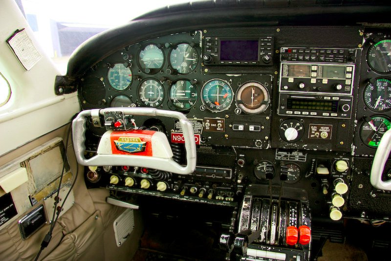 1960 Cessna 310E, photo 9