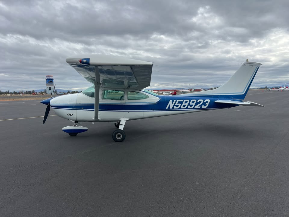 1973 Cessna 182P, photo 3
