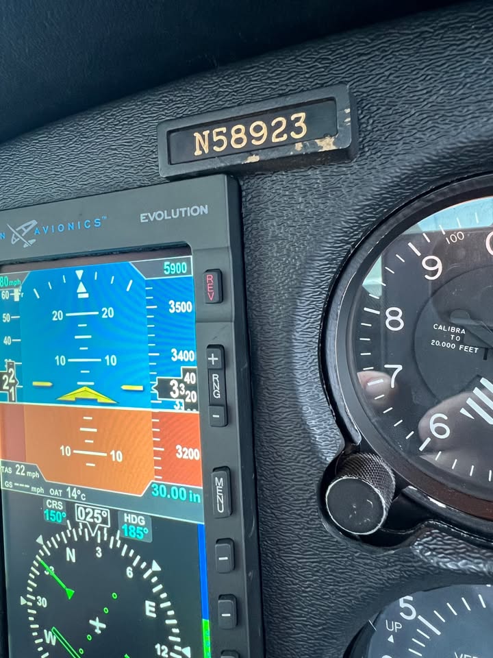 1973 Cessna 182P, photo 11