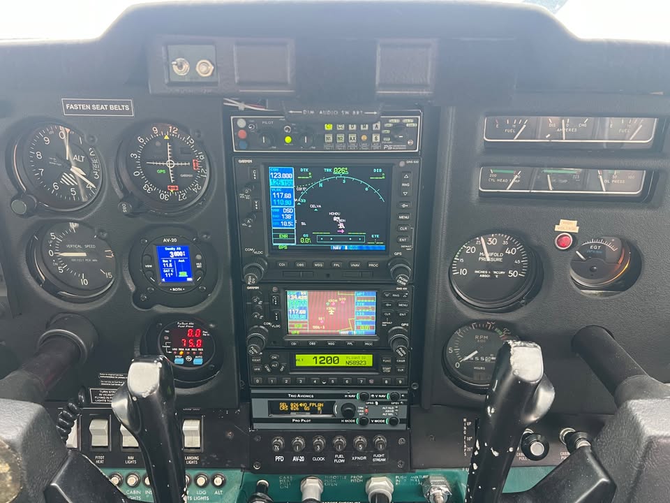 1973 Cessna 182P, photo 13