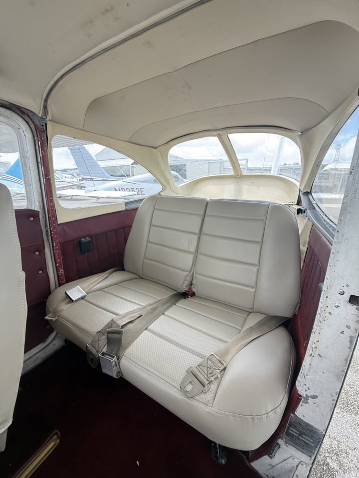 1968 Cessna 172G, photo 4