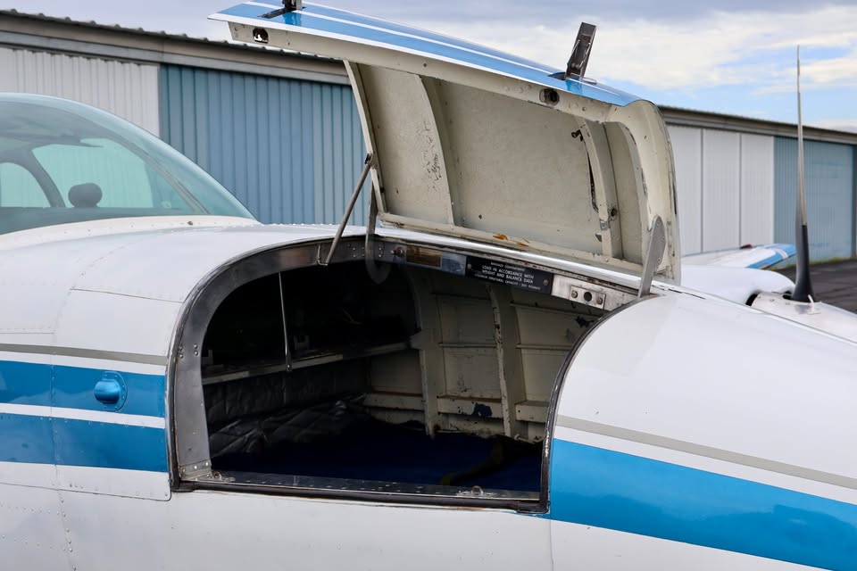 1969 Beechcraft D55 Baron, photo 9