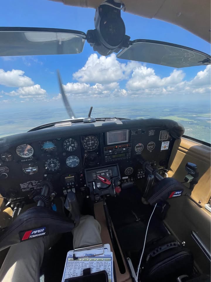 1978 Piper PA-38-112, photo 2