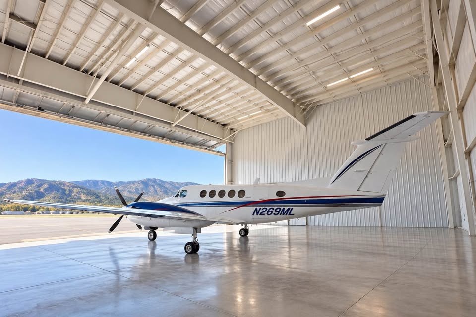 1980 Beechcraft King Air 200, photo 2