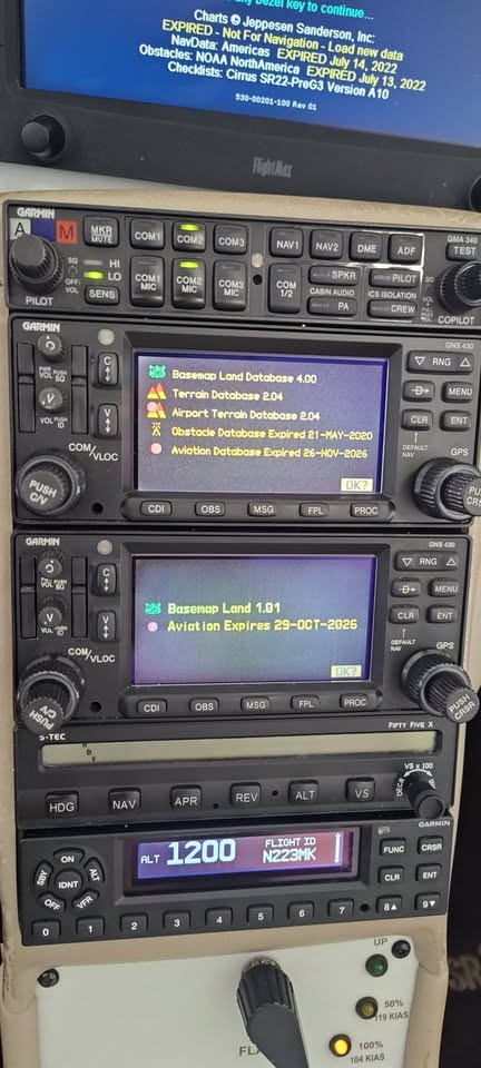 2004 Cirrus SR-22 SR-22 G2, photo 14