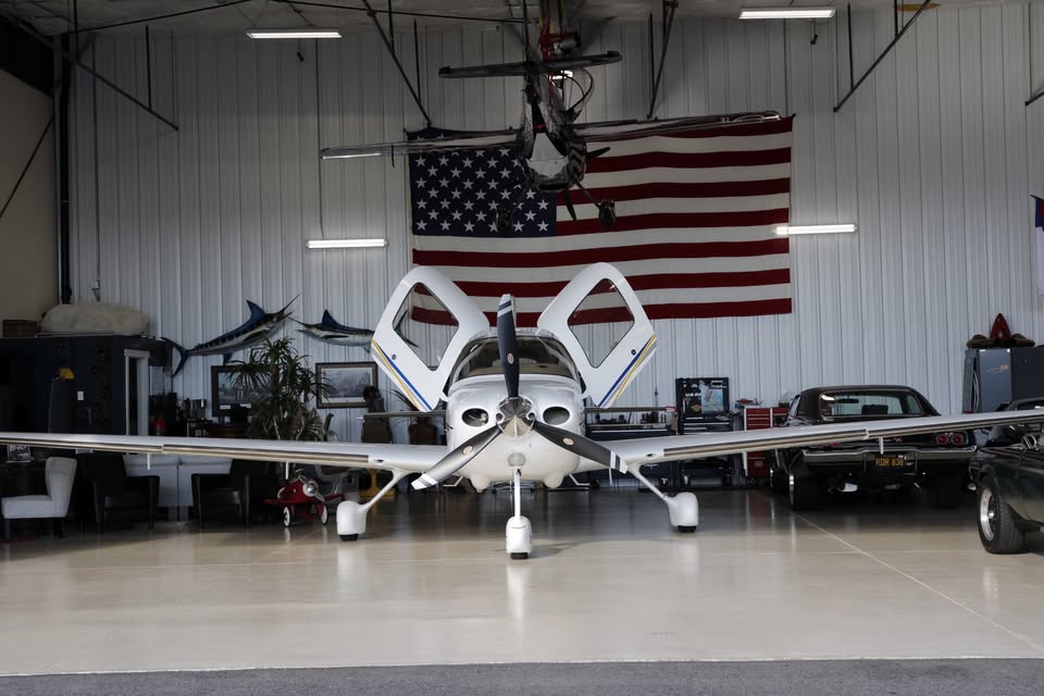 2004 Cirrus SR-22 SR-22 G2, photo 15