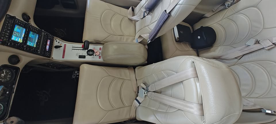 2004 Cirrus SR-22 SR-22 G2, photo 5