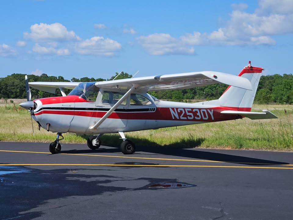 1963 Cessna 172d, photo 2