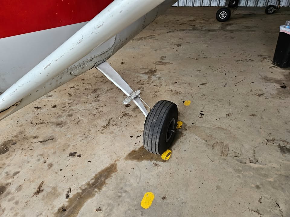 1963 Cessna 172d, photo 9
