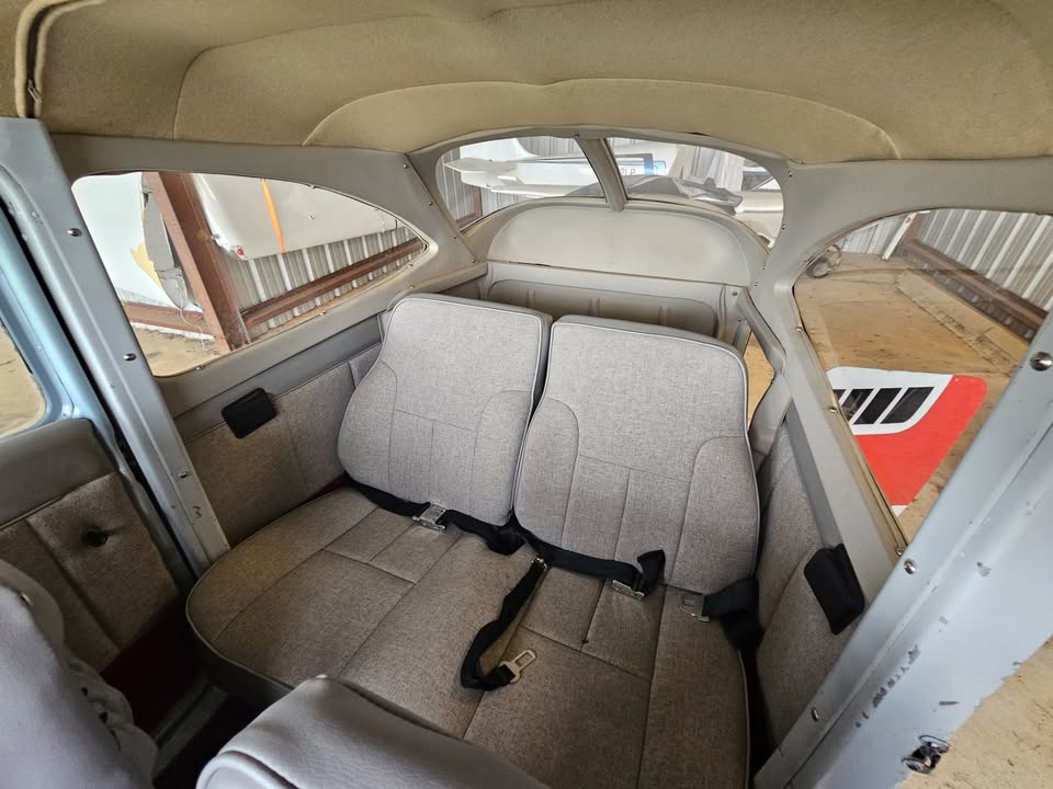 1963 Cessna 172d, photo 12