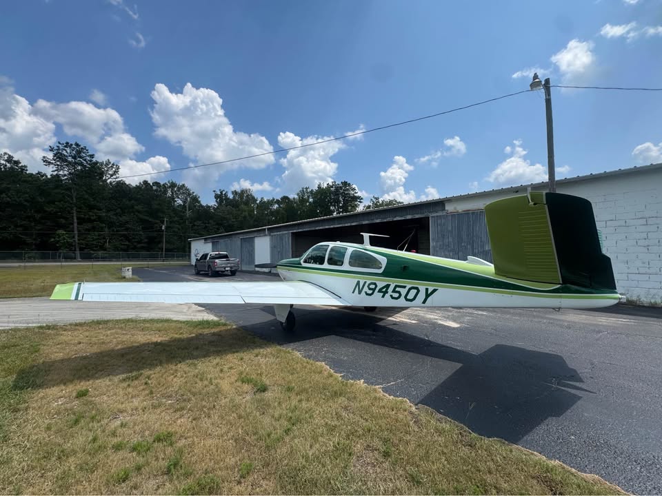 1961 Beechcraft Bonanza N-35, photo 3