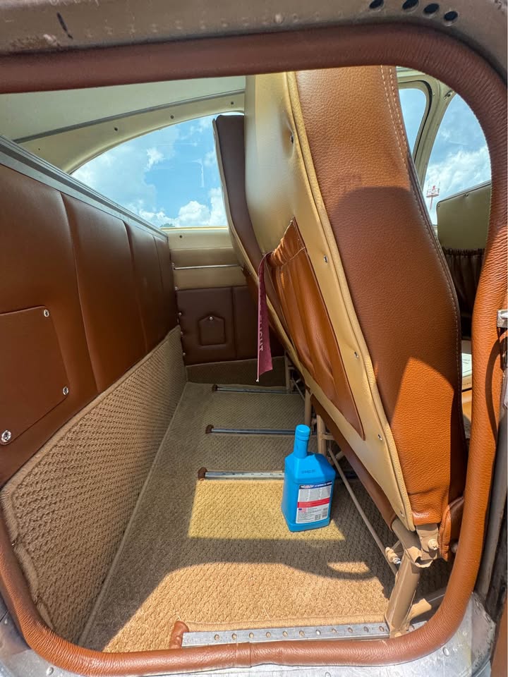 1961 Beechcraft Bonanza N-35, photo 10