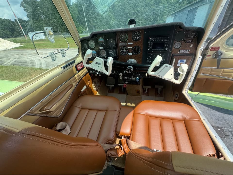 1961 Beechcraft Bonanza N-35, photo 8