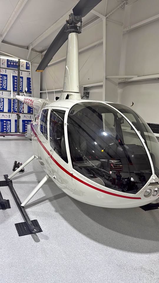 2012 Robinson R66 900 Hours Total Time, photo 1