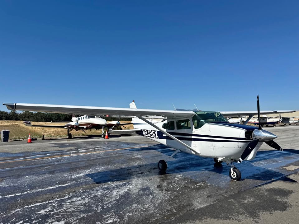 1961 Cessna 210a, photo 1